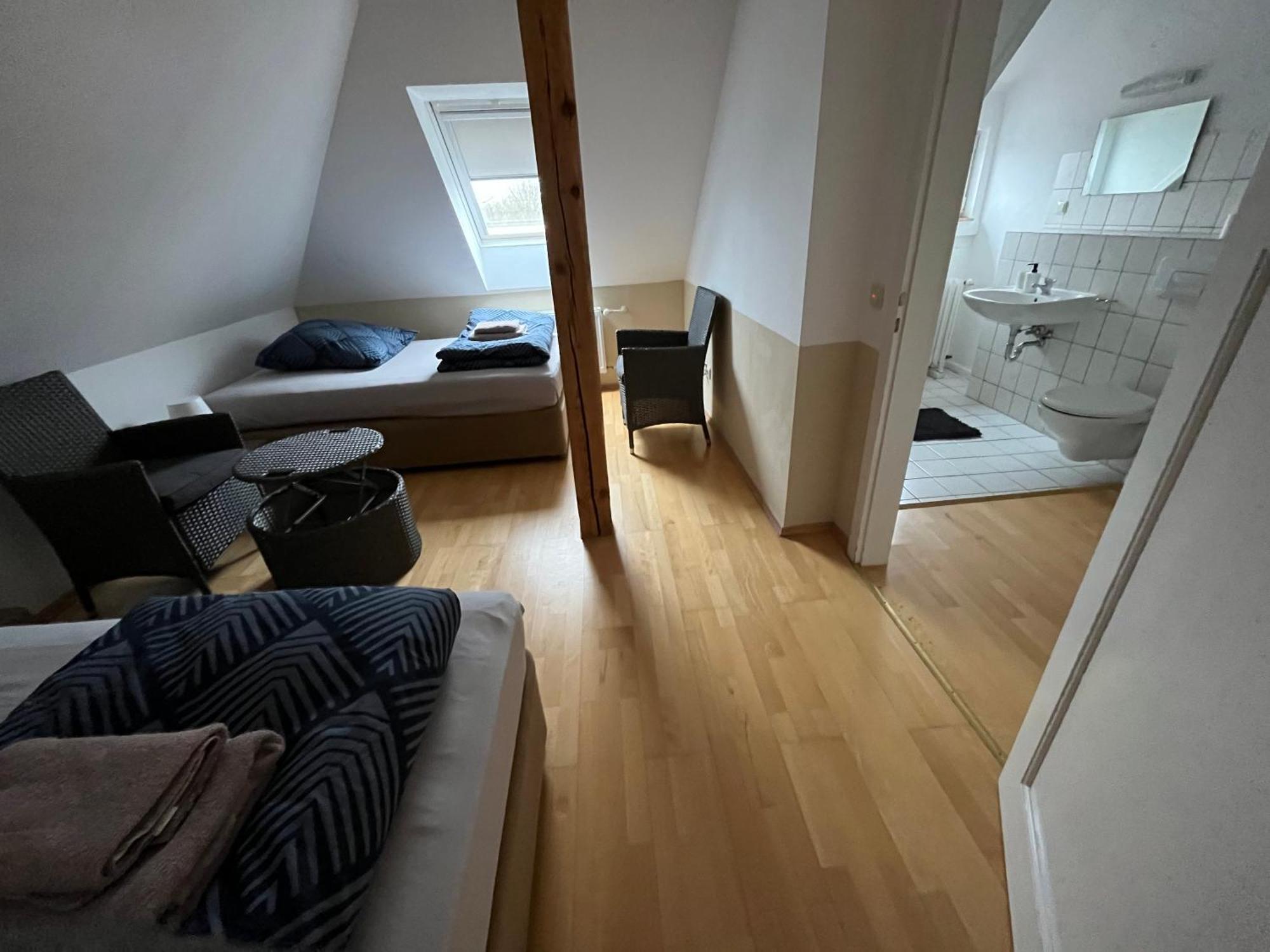 Doppelzimmer-Bad-Kuehlschrank-Tv-19 Meine المظهر الخارجي الصورة